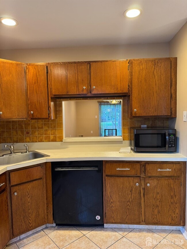 Building Photo - 286 Palombi Ct