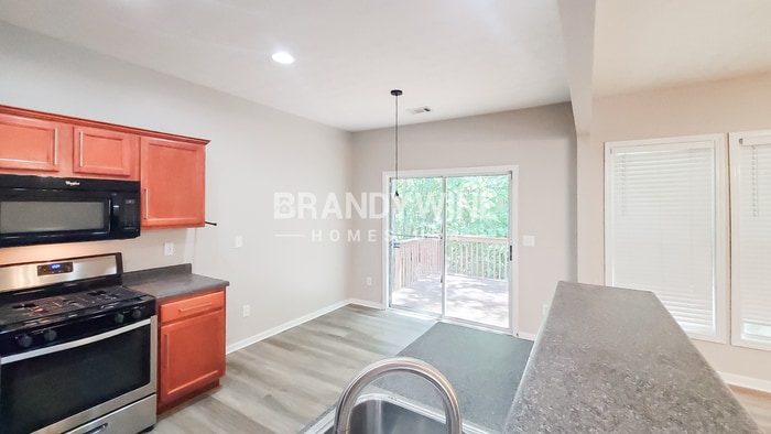 Building Photo - 265 Highwind Way