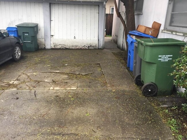 Building Photo - 737 Leff St