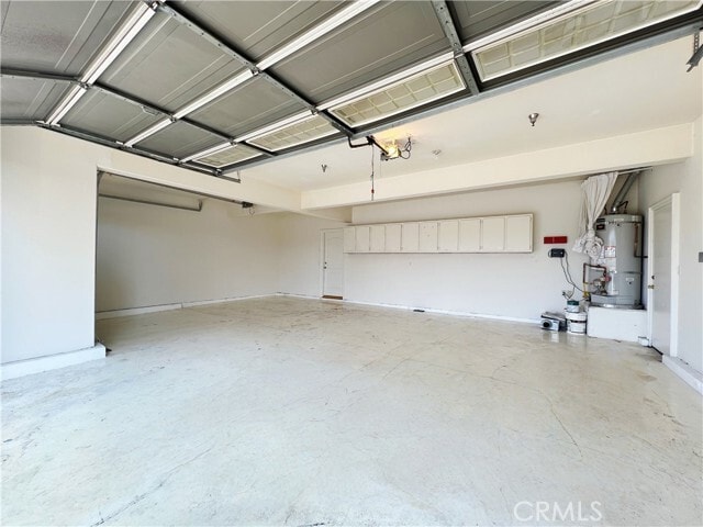Building Photo - 339 E Floral Ave