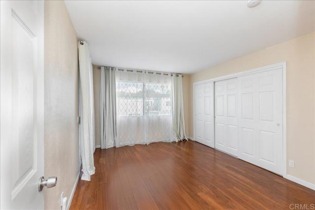 Building Photo - 1640 Maple Dr