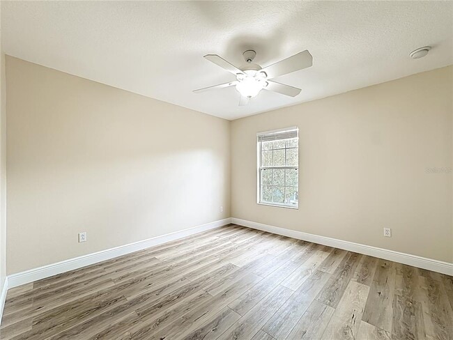 Building Photo - 14746 Clarkson Dr