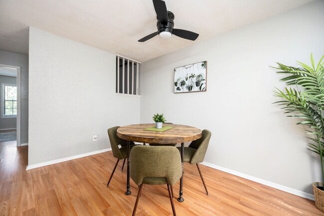 Building Photo - 3092 Destin Cir