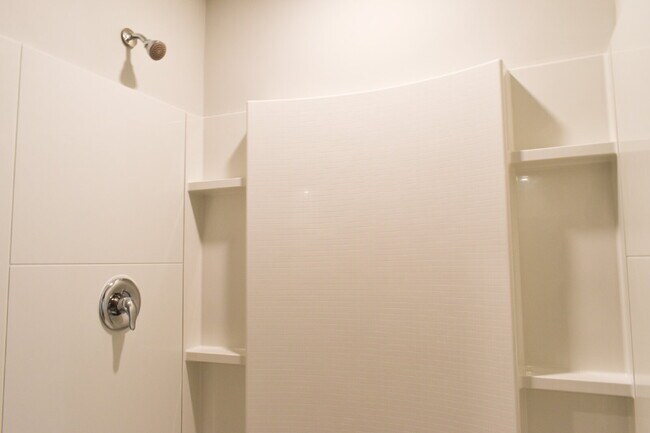 Building Photo - Coastal Living at its finest