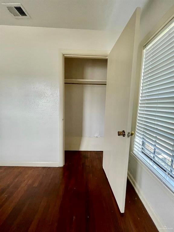 Building Photo - 17 Vine Ave