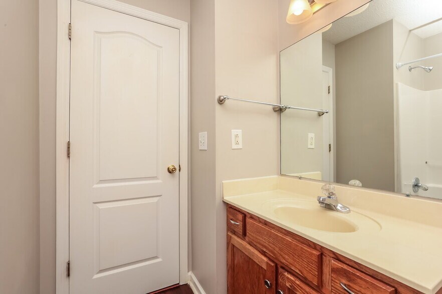 Building Photo - 314 Kirtley Ct