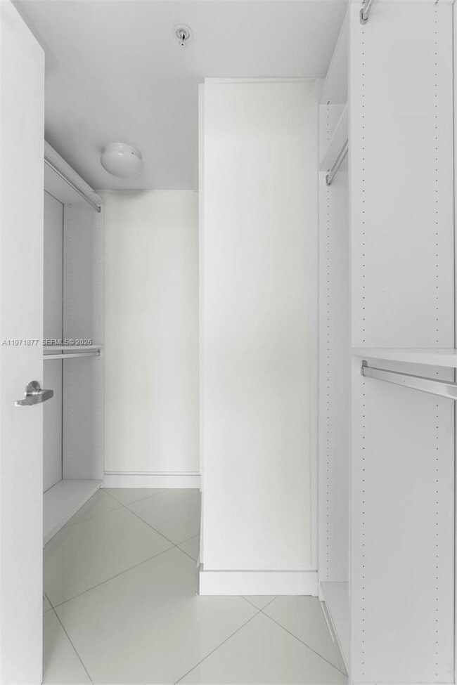 Building Photo - 60 SW 13th St