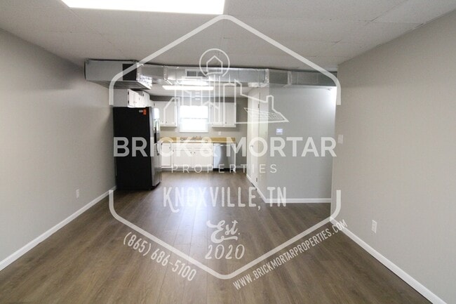 Building Photo - 165 Tallent Way