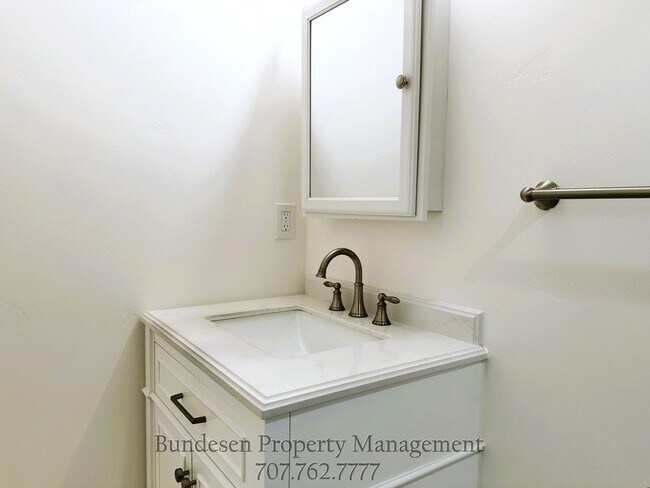 Building Photo - 134 Howard St