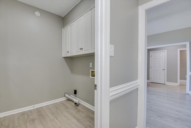 Building Photo - 4604 Brittany Dr