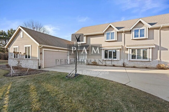 Building Photo - 3209 S Ridge Crest Ct
