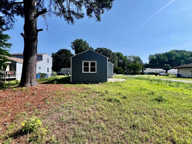 Building Photo - MOVE IN INCENTIVE: $500 FIRST FULL MONTHS ...