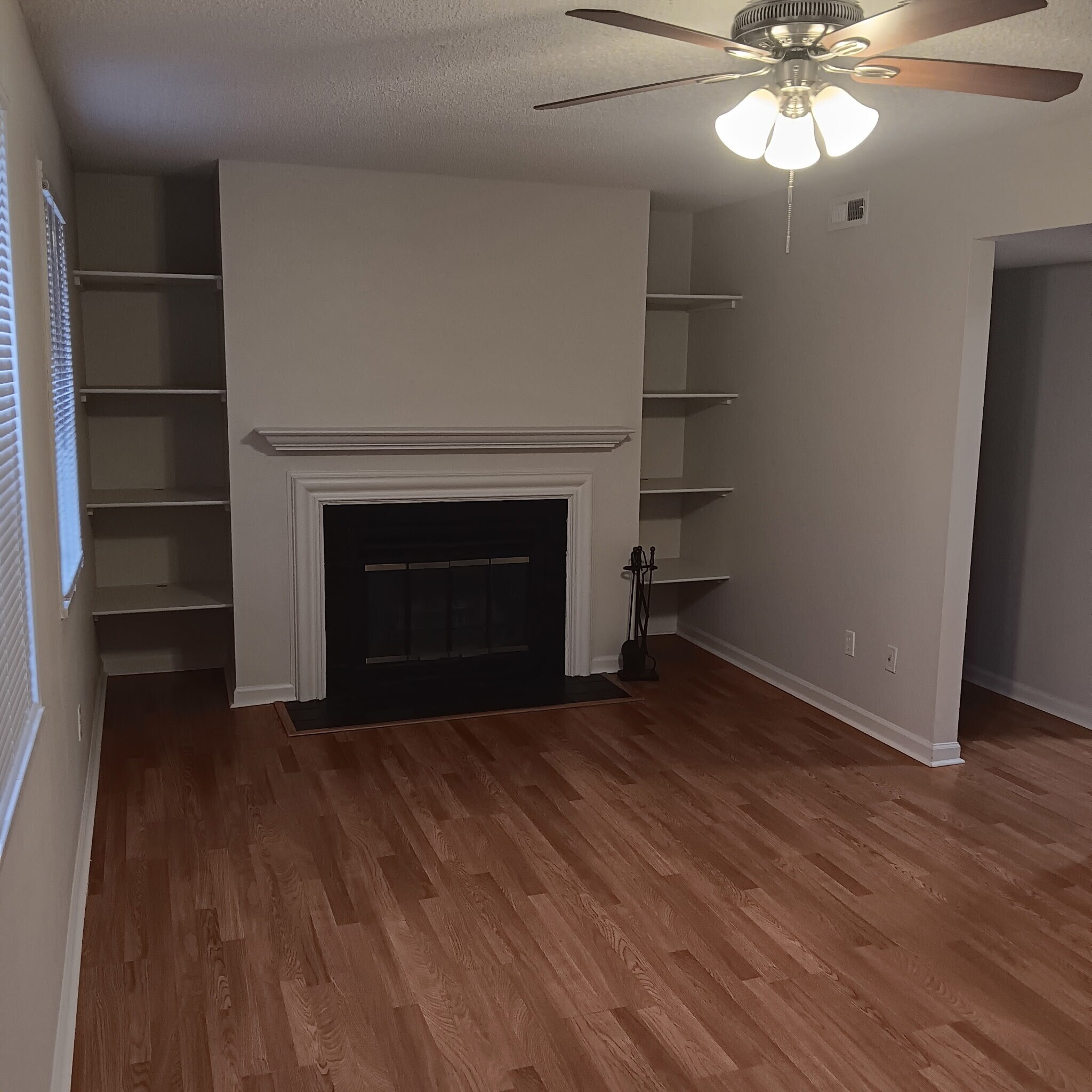 Building Photo - 9139 Wrenwood Ln