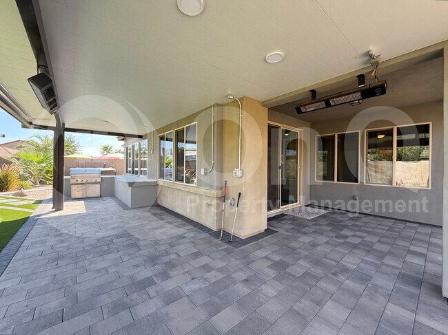 Building Photo - 3498 E Ravenswood Dr