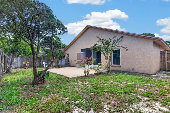 Building Photo - 1053 Sugarberry Trail
