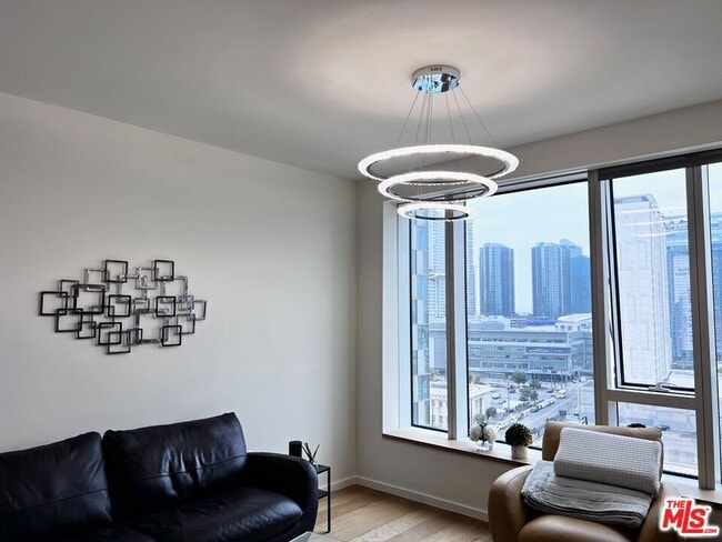 Building Photo - 889 Francisco St