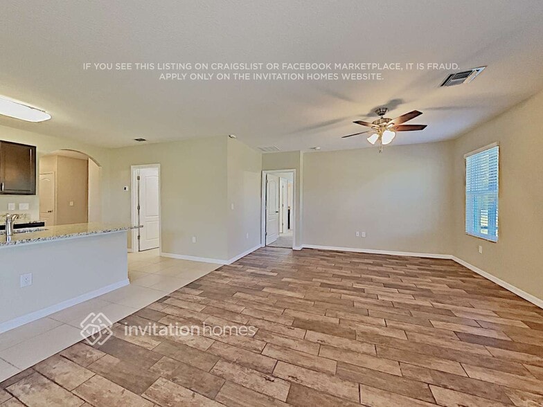 Building Photo - 15449 Trinity Fall Way