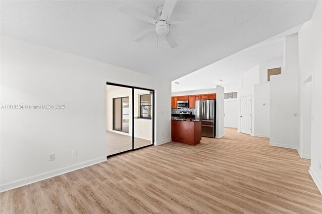 Building Photo - 3561 SW Carmody St