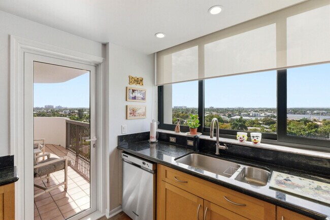 Building Photo - 1361 S Ocean Blvd