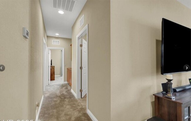 Building Photo - 4630 Summer Azure St