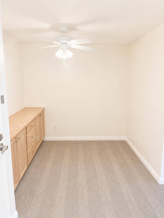 Building Photo - 4860 Rolando Ct