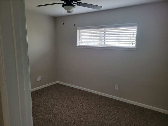 Building Photo - 2922 Randolph Rd