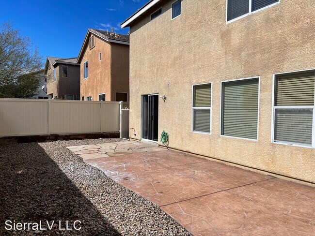 Building Photo - 4 br, 2.5 bath House - 9029 Victor Creek Ave.