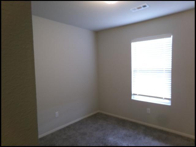 Building Photo - 10 Wisteria Dr