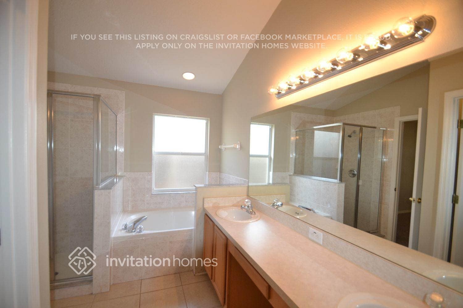 Building Photo - 7027 Colony Pointe Dr
