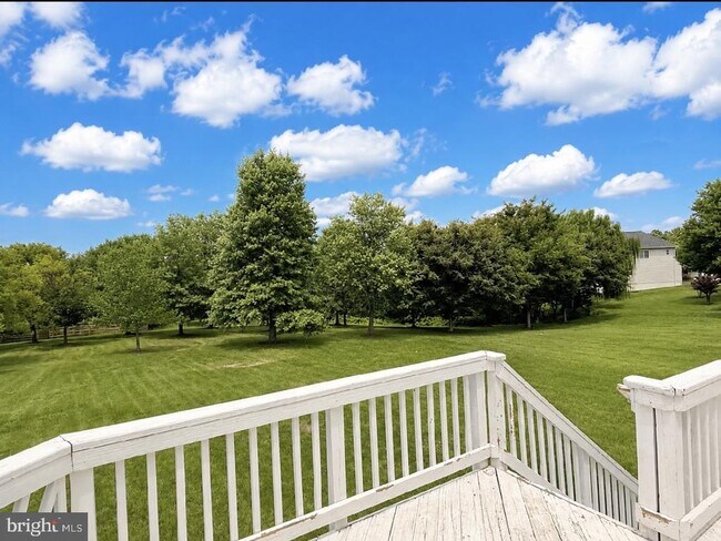 Building Photo - 43520 Lucketts Bridge Cir
