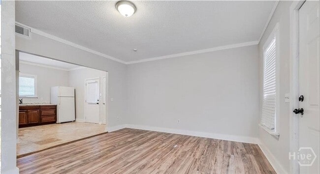Building Photo - 508 E Liberty