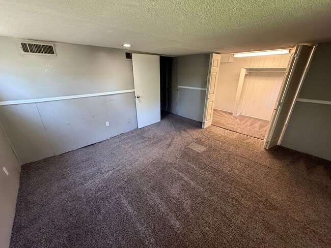 Building Photo - 4214 Hardesty Ave