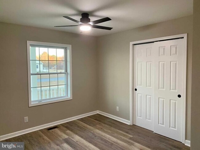 Building Photo - 25900 Country Meadows Dr