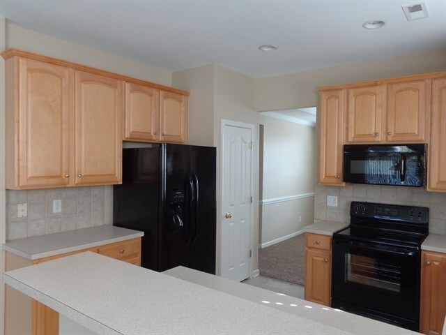 Building Photo - 4504 Sandtyn Dr