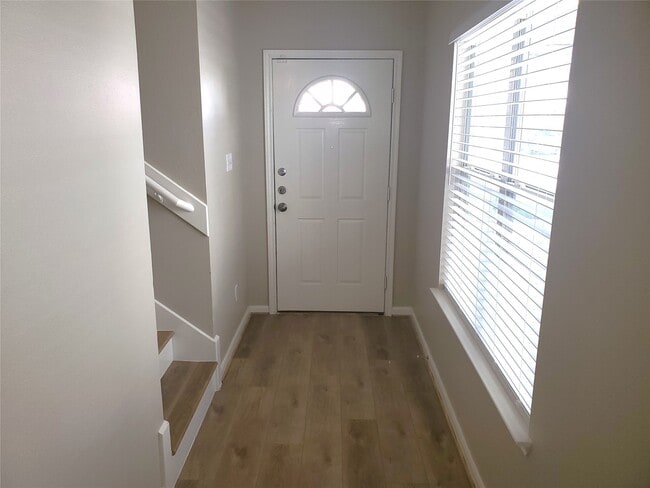 Building Photo - 11802 Chetman Dr