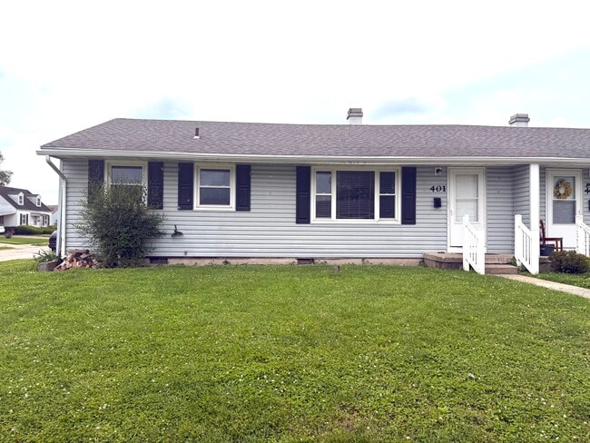 Building Photo - 401 Morris Dr