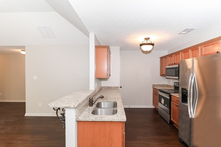 Building Photo - 9456 Darren Cir S