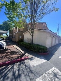 Building Photo - NICE CONDO AT THE RESERVES @ GALLERIA IN ROSEVILLE!!