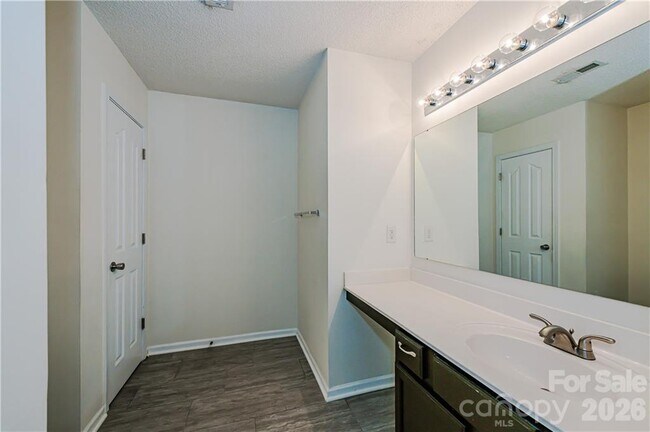 Building Photo - 12819 Slade Castle Ct