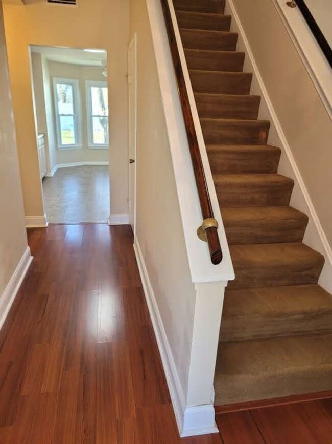 Building Photo - Ocean Lakes Single Family Home Ready for Move In!