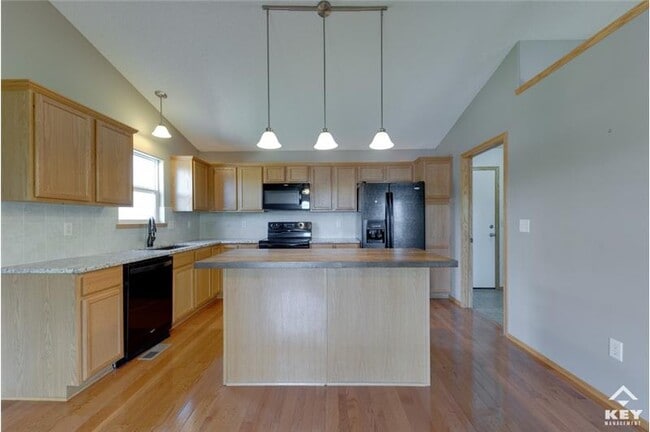 Building Photo - 12026 W Jewell Ct