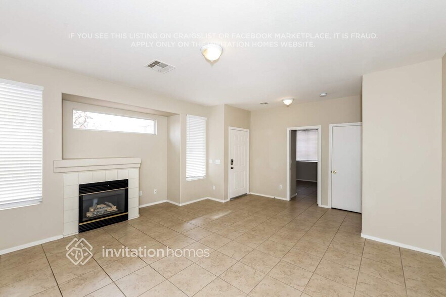 Building Photo - 534 Startop St