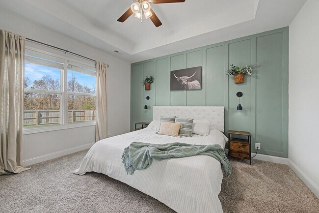 Building Photo - 2138 Ireland Wy