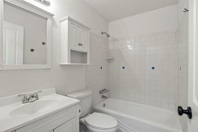 Building Photo - 10408 Firethorn Ln