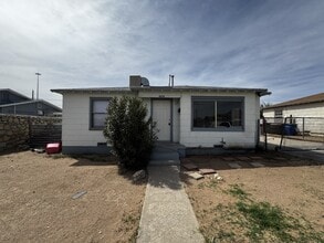 Building Photo - 4220 Broaddus Ave