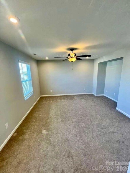 Building Photo - 2105 Boynton St