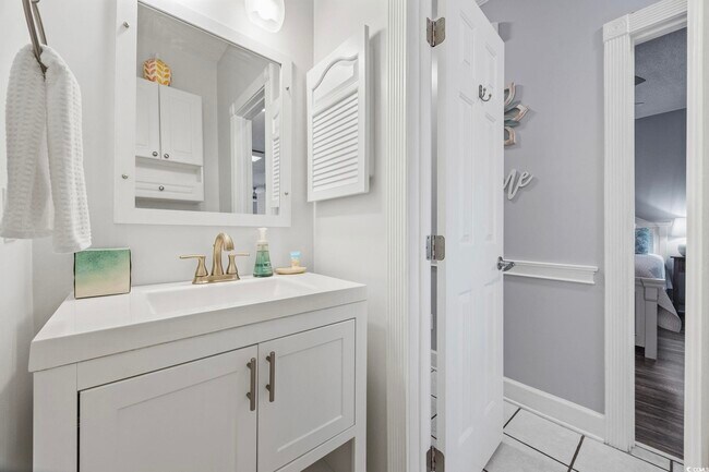 Building Photo - 4846 Carnation Cir