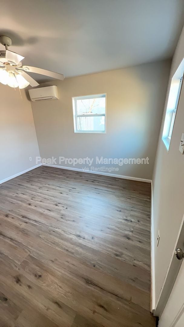 Building Photo - 925 N 20th St