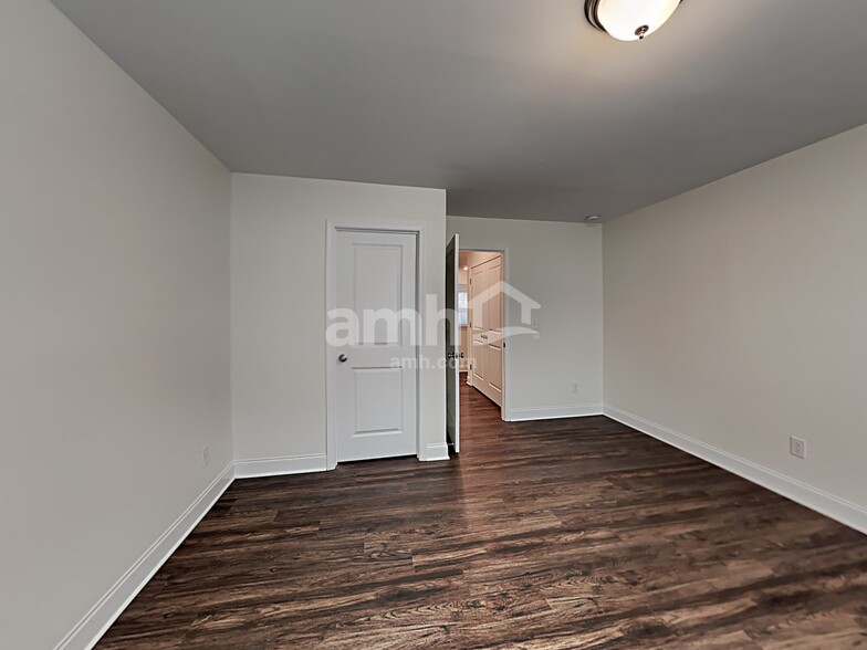 Building Photo - 637 Woodall Rd