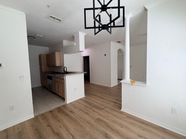 Building Photo - 7800 Point Meadows Dr